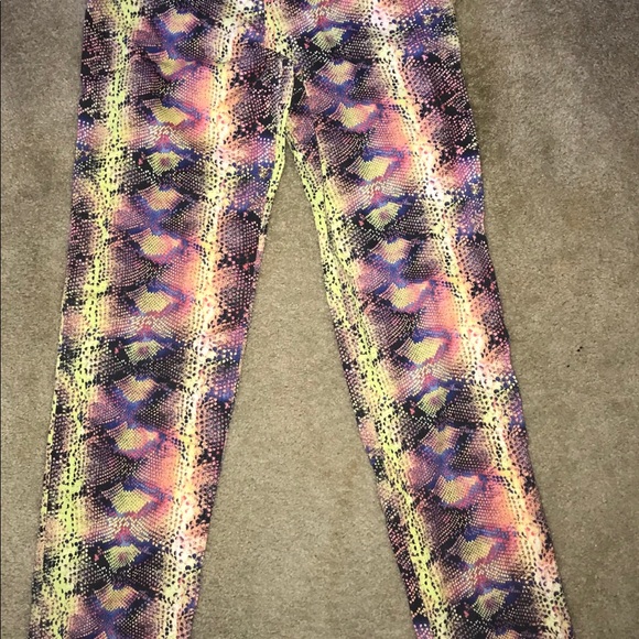 Disney D-Signed LIV & MADDIE NWT Snakeskin… - Picture 3 of 8